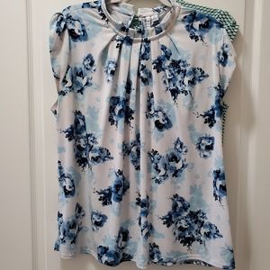 2 mock neck / cap sleeve  Elle tops